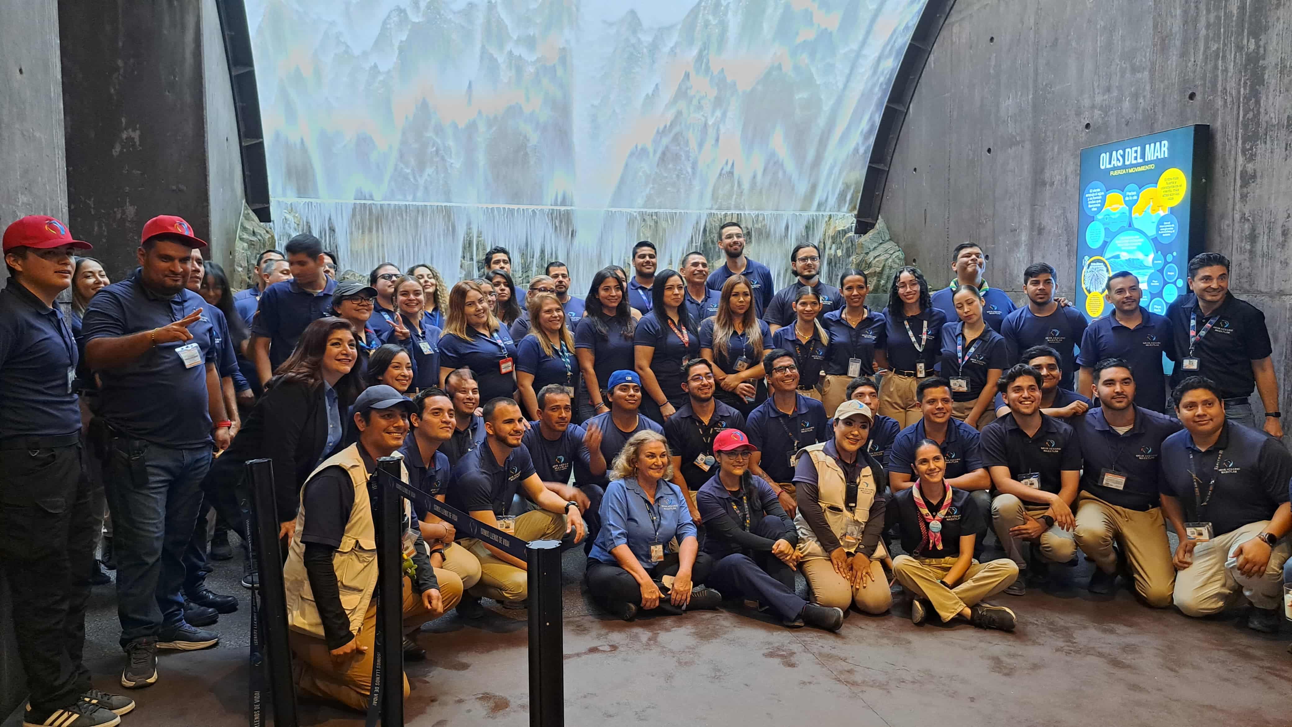 Celebración del primer aniversario del Gran Acuario Mazatlán Mar de Cortés y la inauguración del aviario
