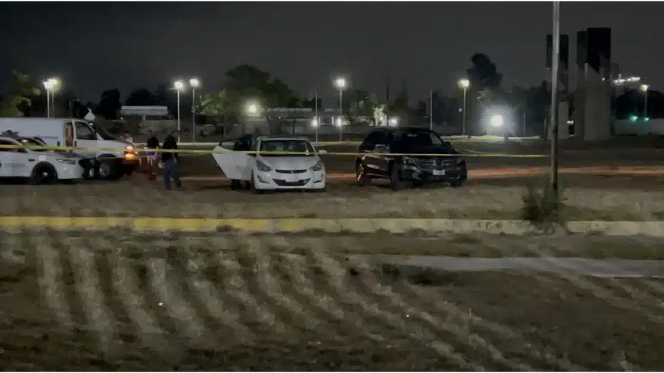 Hallan sin vida a estudiante de la Universidad de Guadalajara; su cuerpo estaba en un auto
