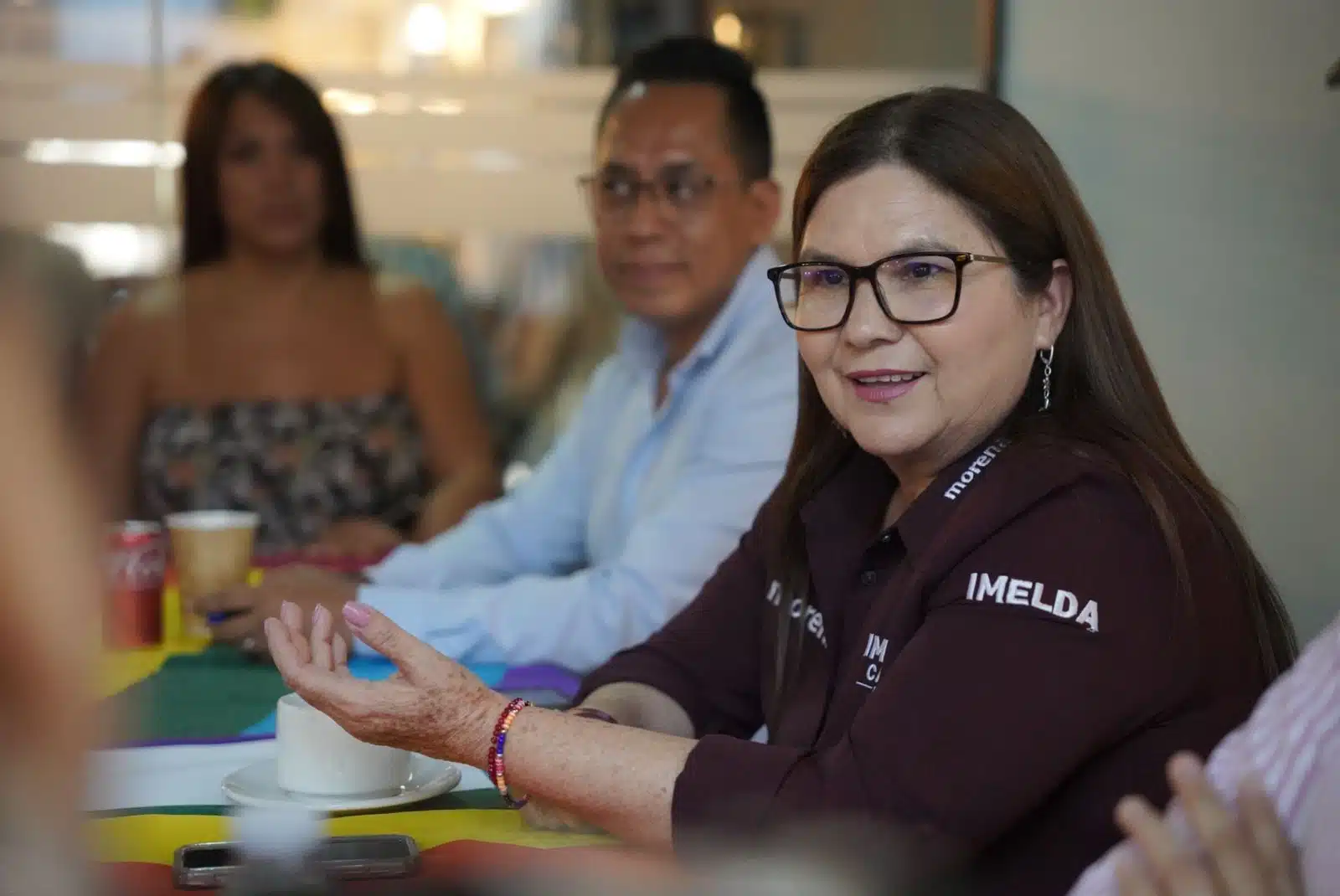 Imelda Castro, candidata al senado por el partido de Morena, durante su campaña