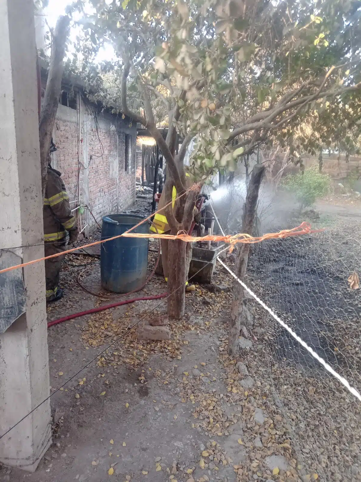 Incendio en una cuartería de Ruíz Cortines, Guasave