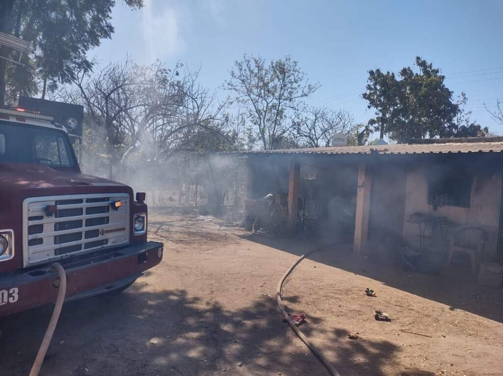 Incendio en la vivienda ubicada en Tehueco