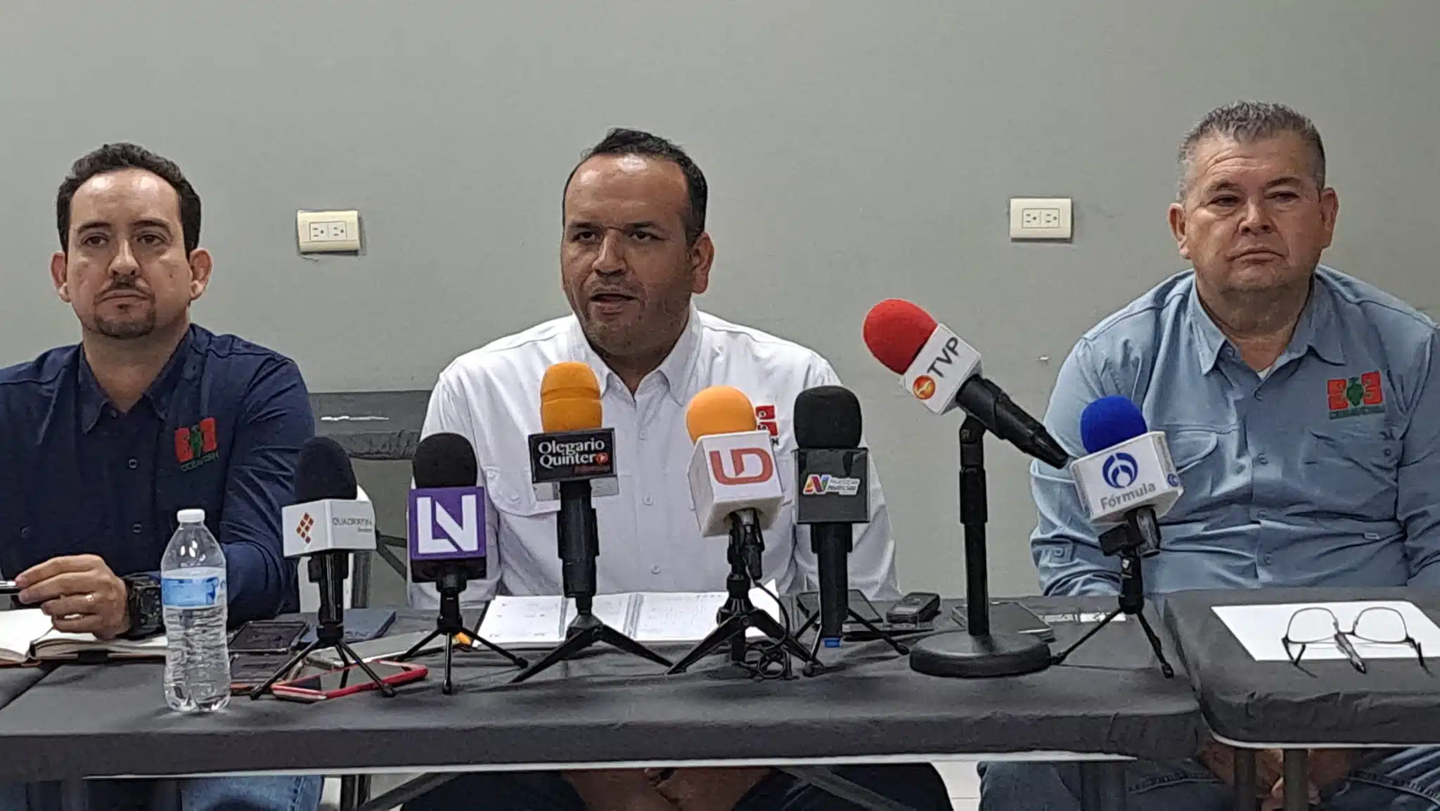 Ismael Bello Esquivel, presidente de Cesavesin, en conferencia de prensa con los medios de comunicación en Culiacán