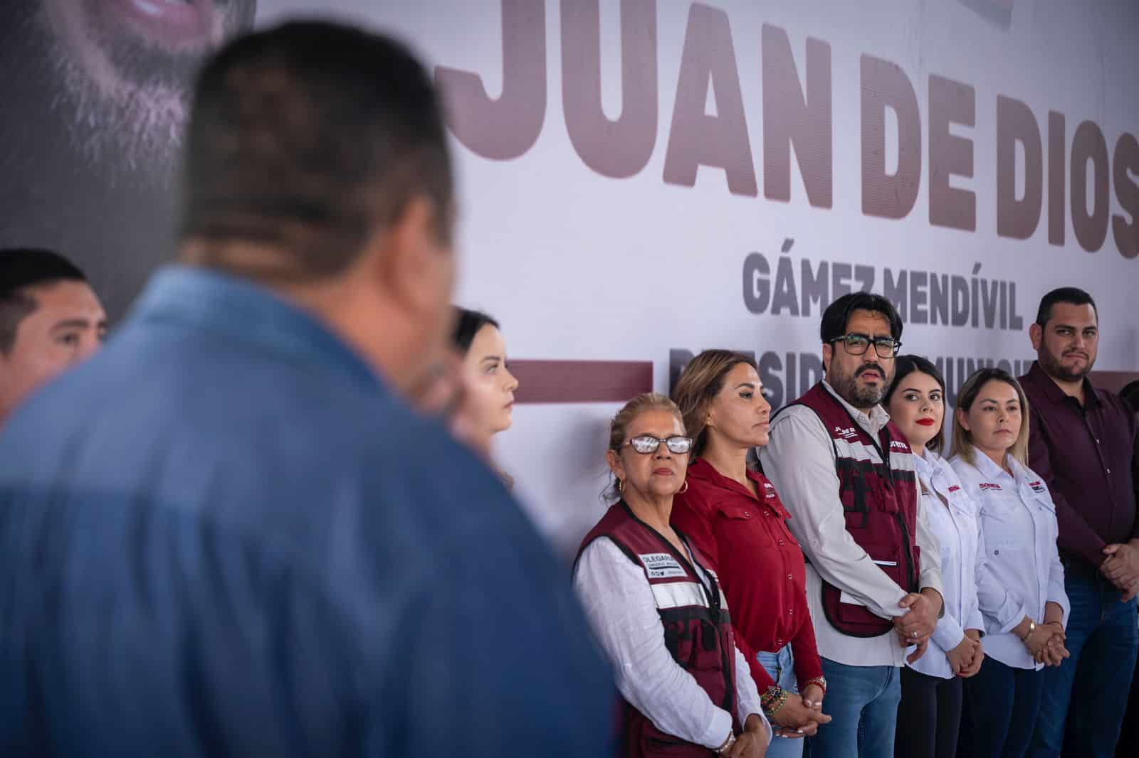 Juan de Dios Gámez Mendívil, candidato a la presidencia municipal de Culiacán por el partido de Morena, durante su campaña