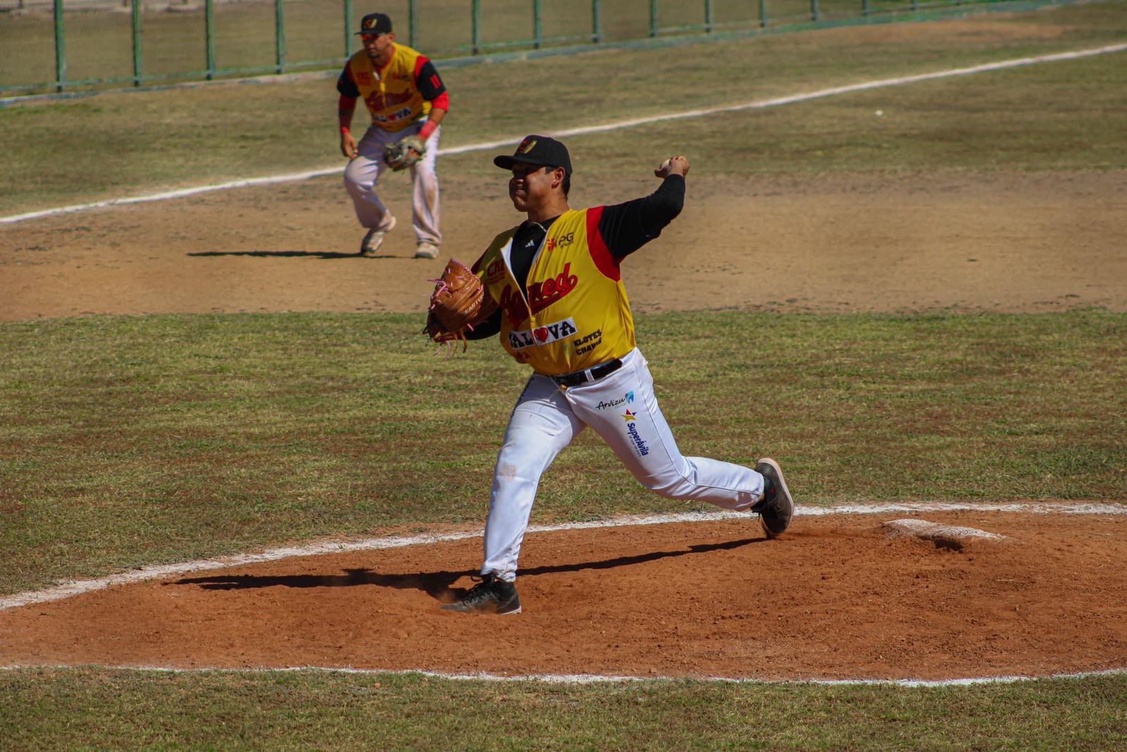 Jugador de beisbol de la Liga Chevron Clemente Grijalva Cota de Primera Fuerza