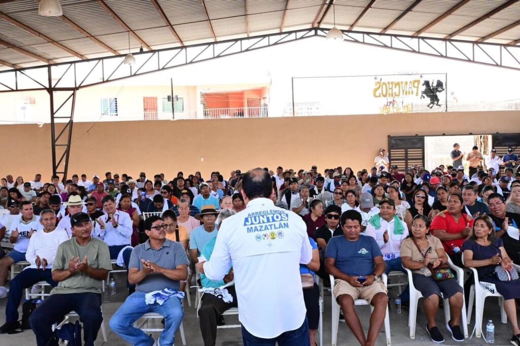 Memo Romero propone eliminar permisos a vendedores “golondrinos” en Mazatlán (3)