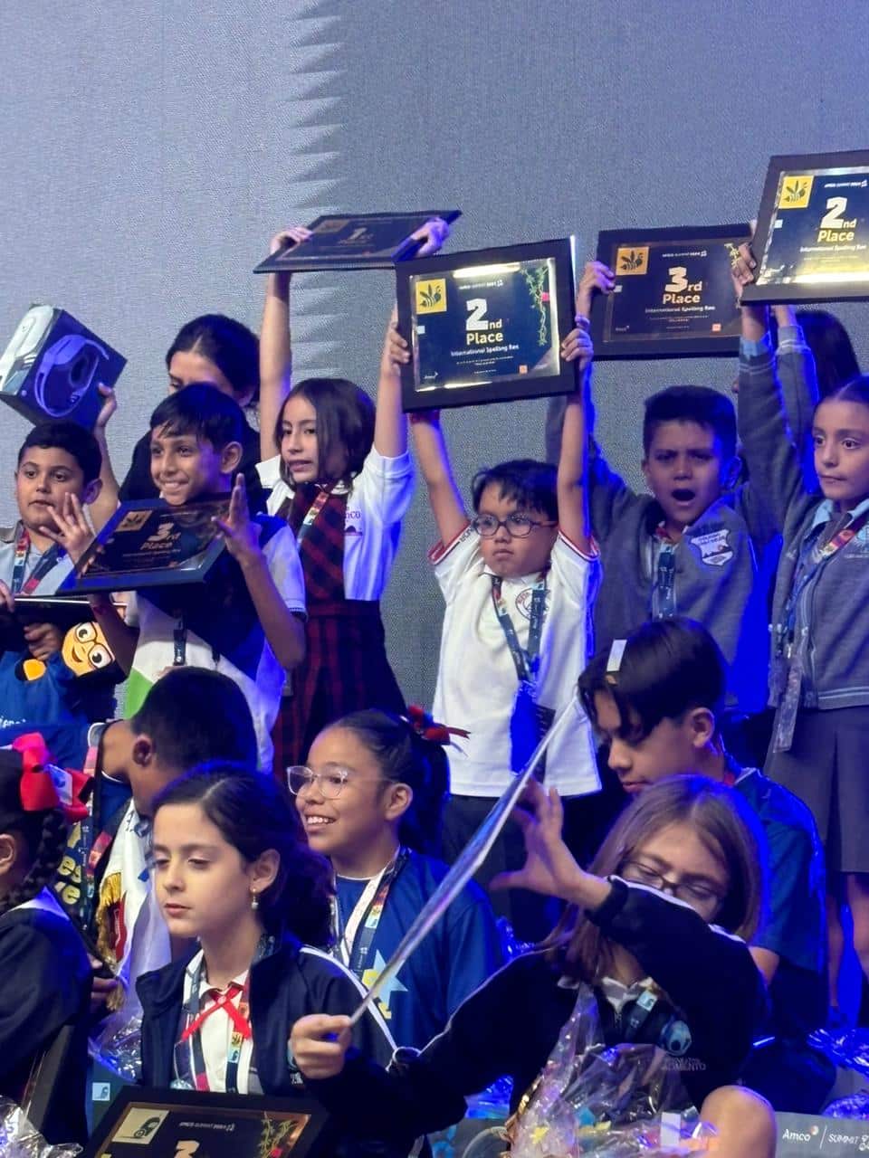 Carlos Rodríguez Covarrubias niño del Colegio Nueva Senda de Los Mochis participando en Amco Summit 2024 en Guadalajara