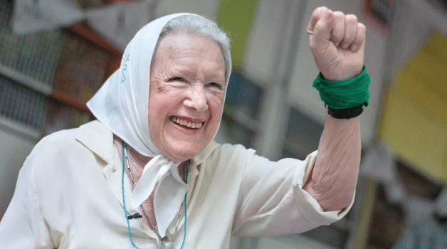 Fallece Nora Cortiñas en Argentina