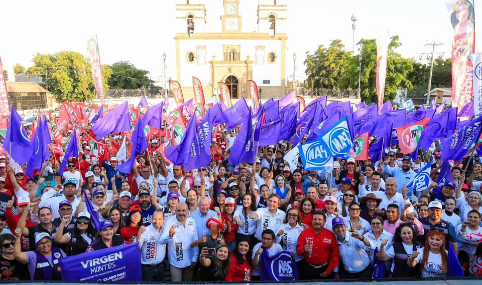 Paloma Sánchez, candidata al Senado de la República por la coalición Fuerza y Corazón por México y Sinaloa, en el cierre de campaña en Guasave