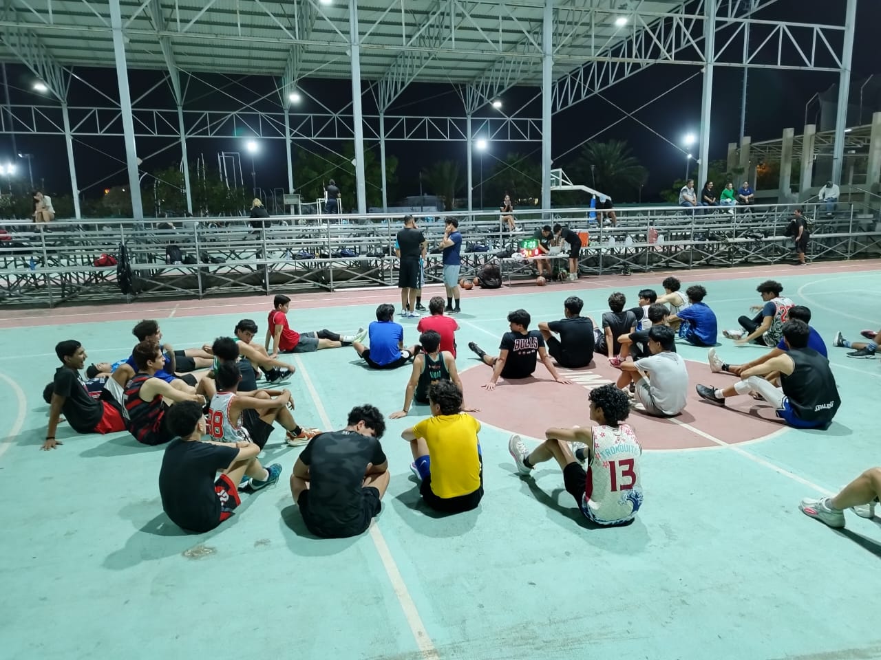 Jóvenes asisten al Try Out de Piratas Basketball de la Cibapac en Mazatlán