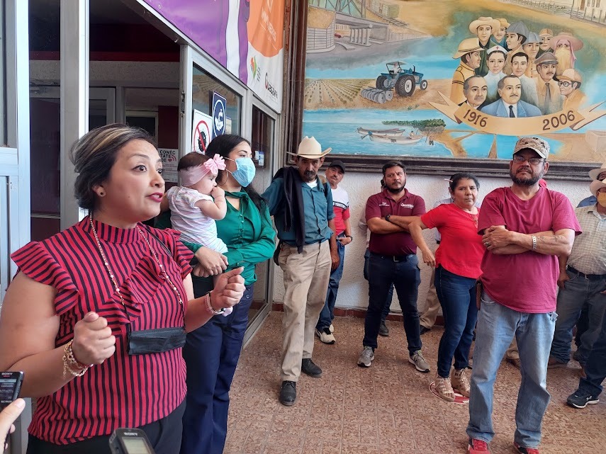 Hija de Alejandro Pimentel ya empezará a trabajar en el Ayuntamiento de Guasave