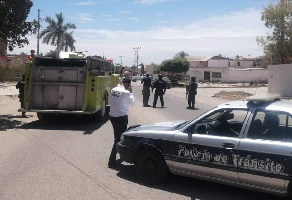 Agentes de vialidad en el lugar de los hechos