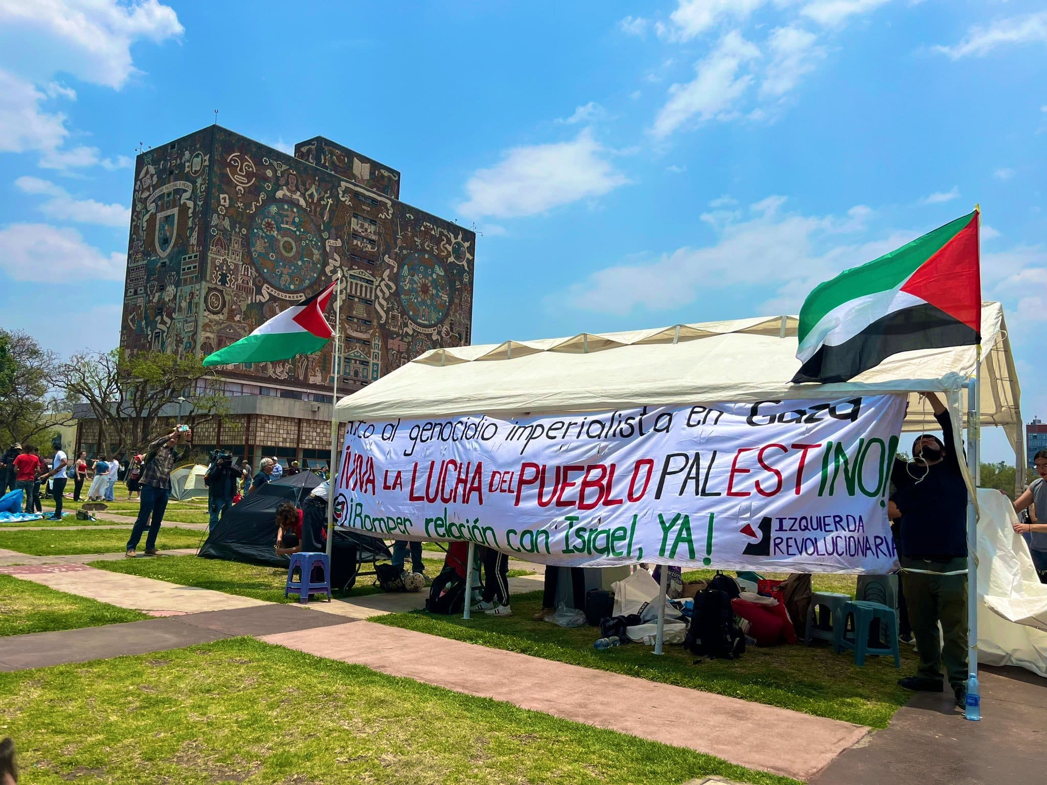 La UNAM se suma a protestas propalestinas con un plantón