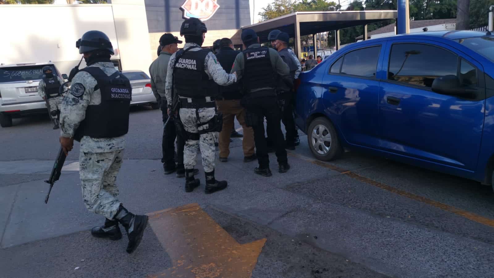 Elementos de Seguridad y Protección Ciudadana interceptan a sujeto armado en Los Mochis