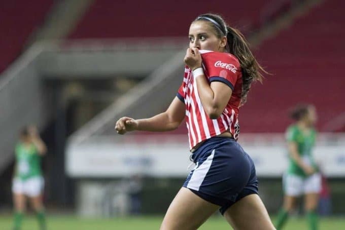 Rubí Soto Futbolista Profesional del Club Deportivo Guadalajara