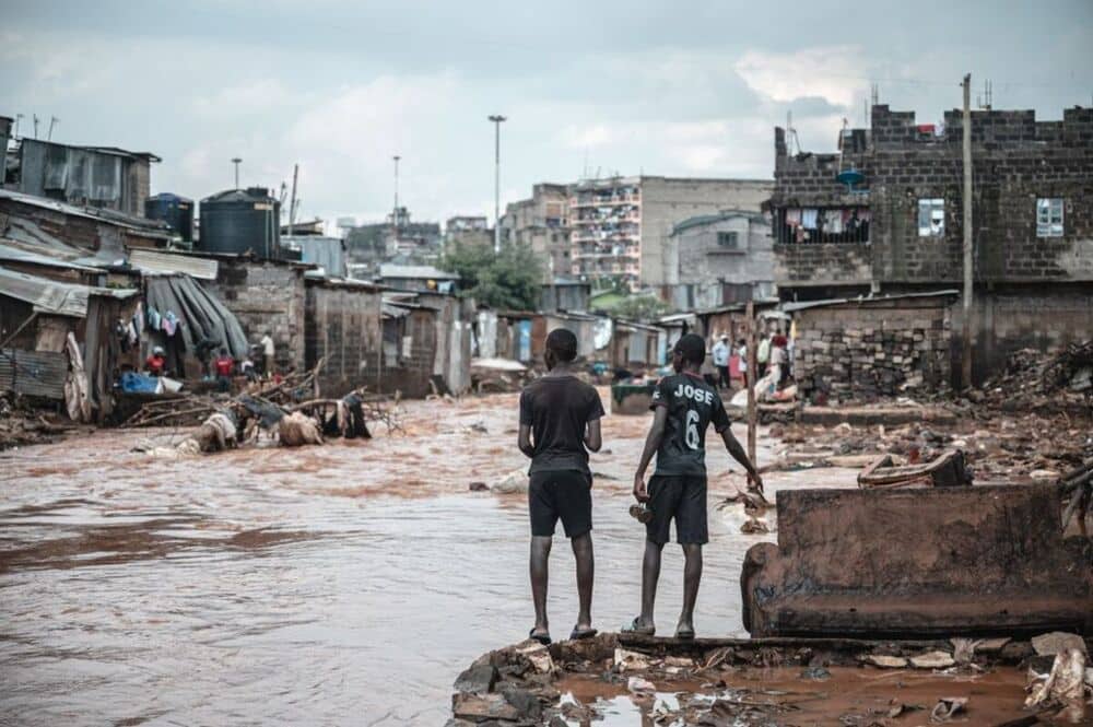 Suman 188 personas muertas ante inundaciones en Kenia