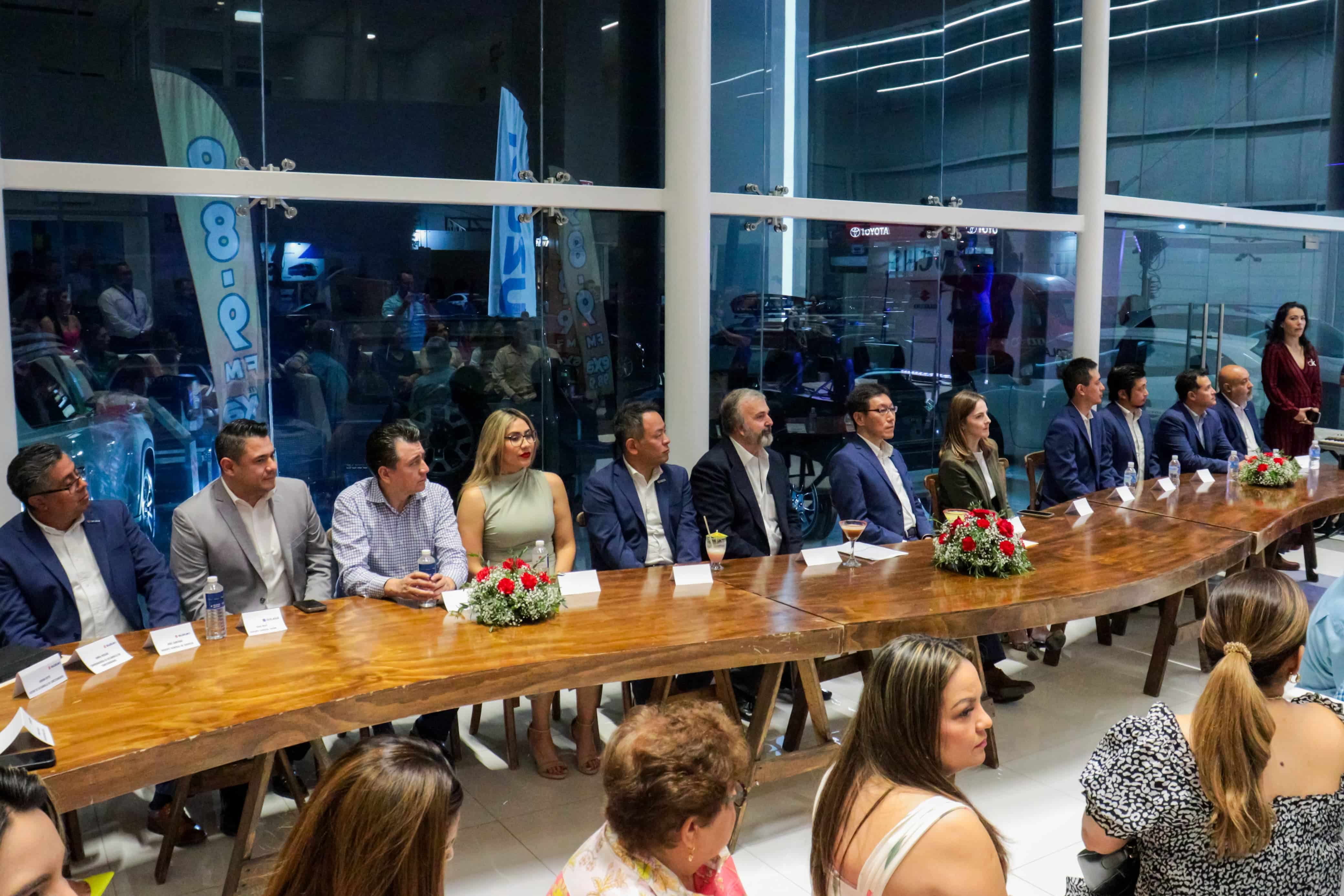 Inauguración de la sucursal de Susuki en Los Mochis