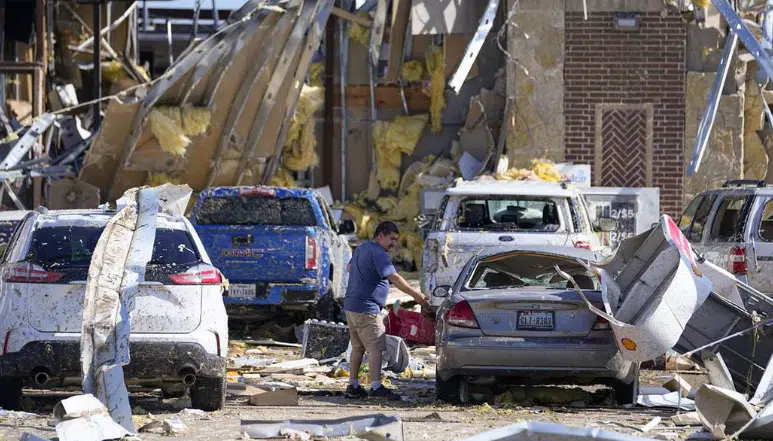 Tornados y tormentas en EU ya dejan 21 fallecidos