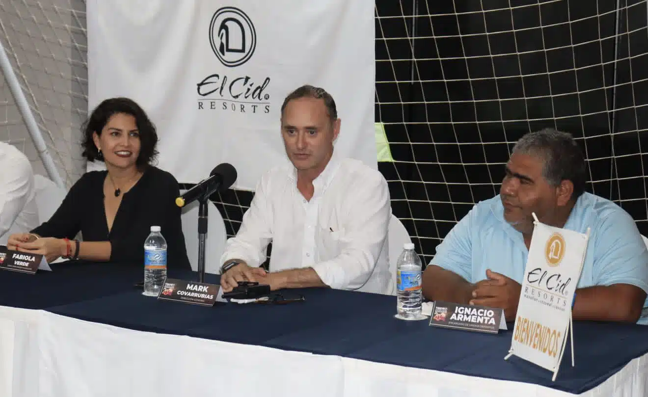 Inauguran torneo de Futbol Intramuros El Cid.