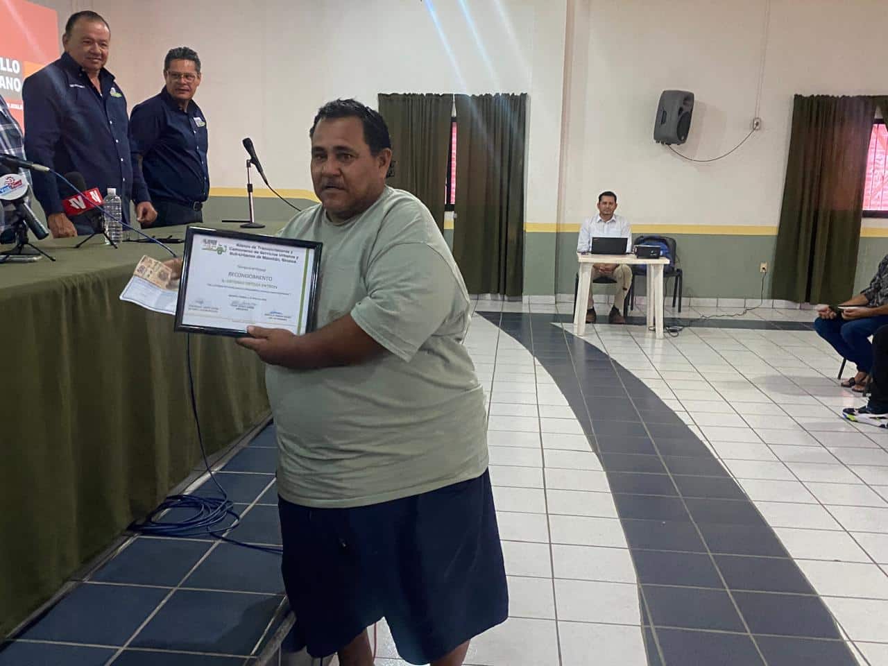 Chofer de urbano reconocido