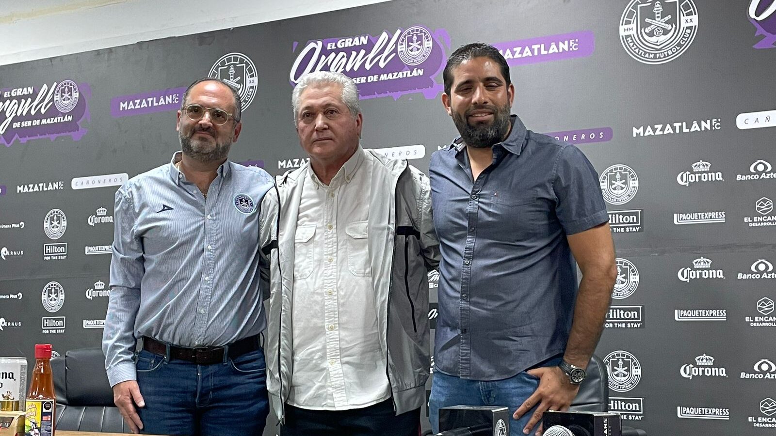 Mazatlán FC presenta a Vucetich como director técnico
