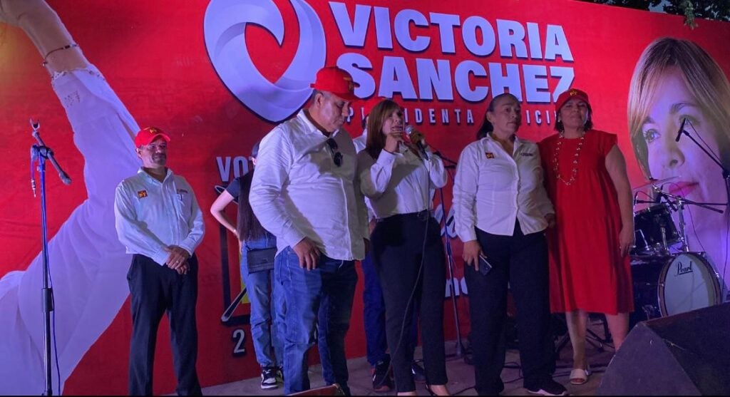Victoria Sánchez en su cierre de campaña para la alcaldía de Culiacán