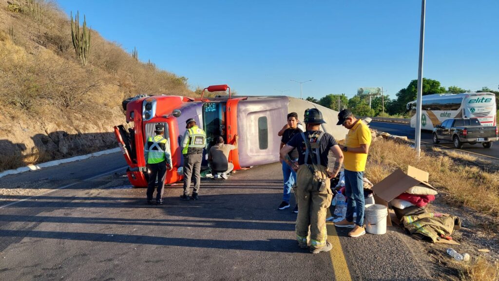 Cuerpos de emergencia y seguridad en el lugar de los hechos