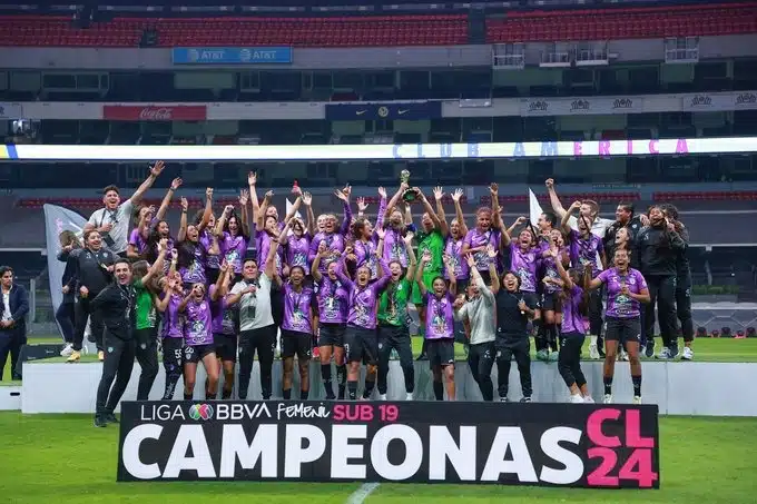 Pachuca Femenil Sub 19 se coronó en el Estadio Azteca ante el América