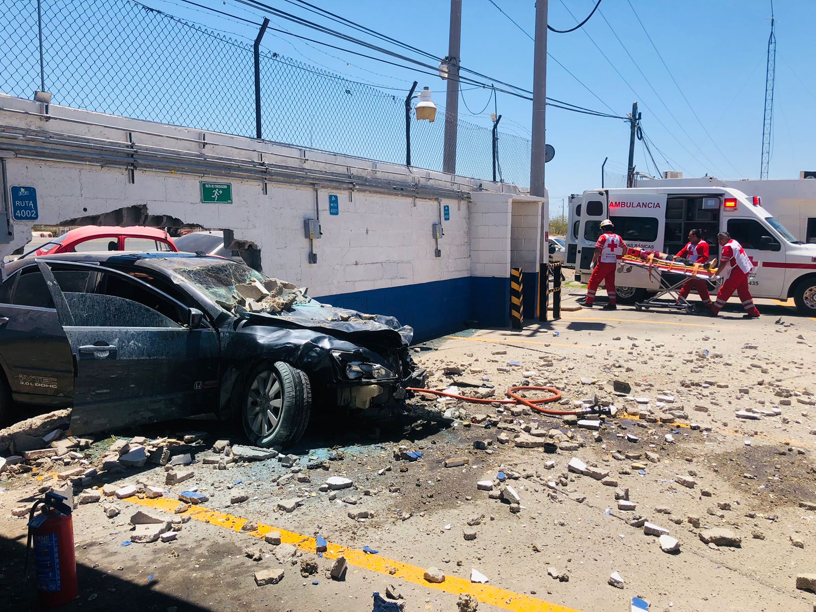 Un hombre resultó herido luego de chocar varias unidades