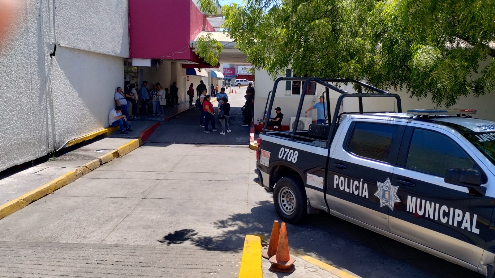 Policía en Sanalona, Culiacán