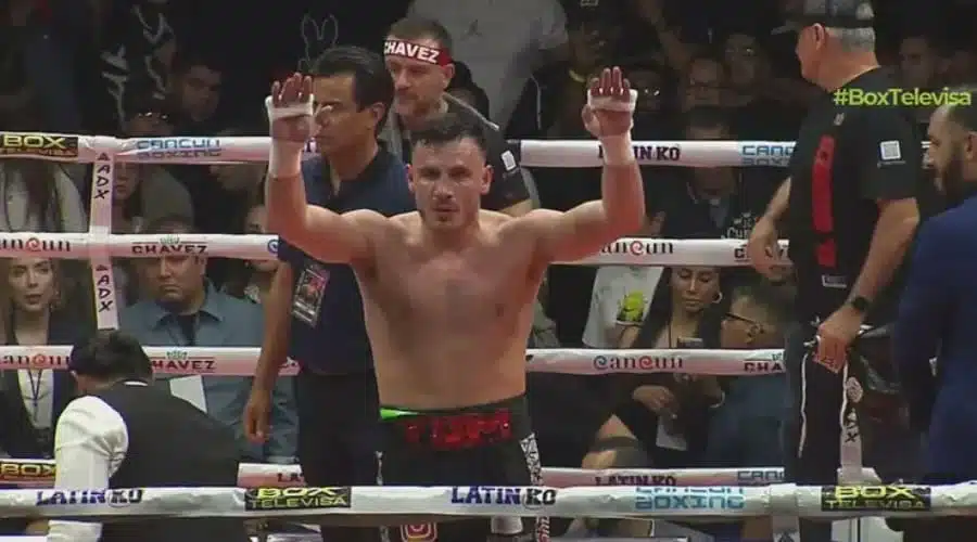 El peleador sinaloense venció con un fulminante nocaut a Michi Muñoz y reveló que buscará coronarse con un título mundial.