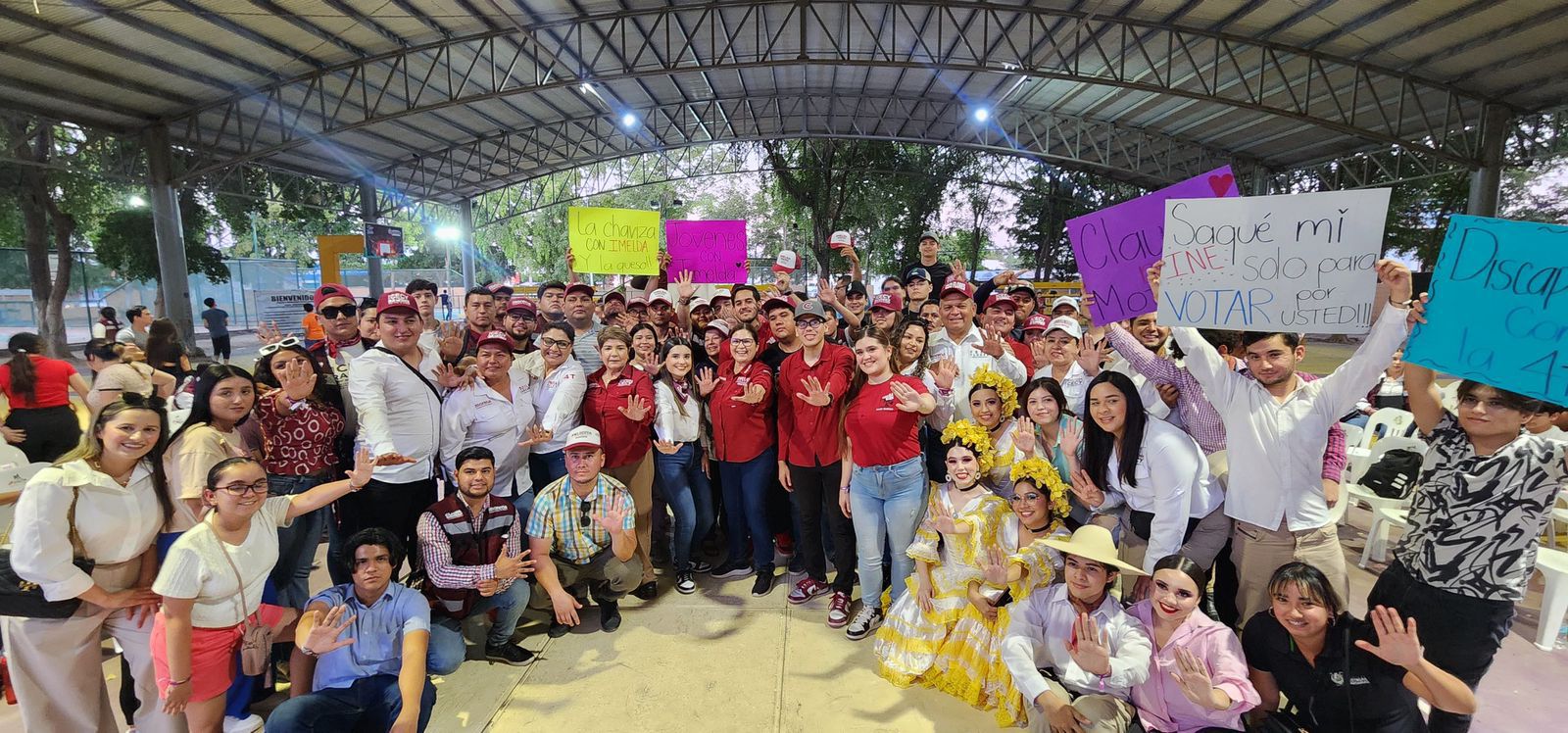 Candidata a la presidencia municipal de Guasave, Cecy Ramírez