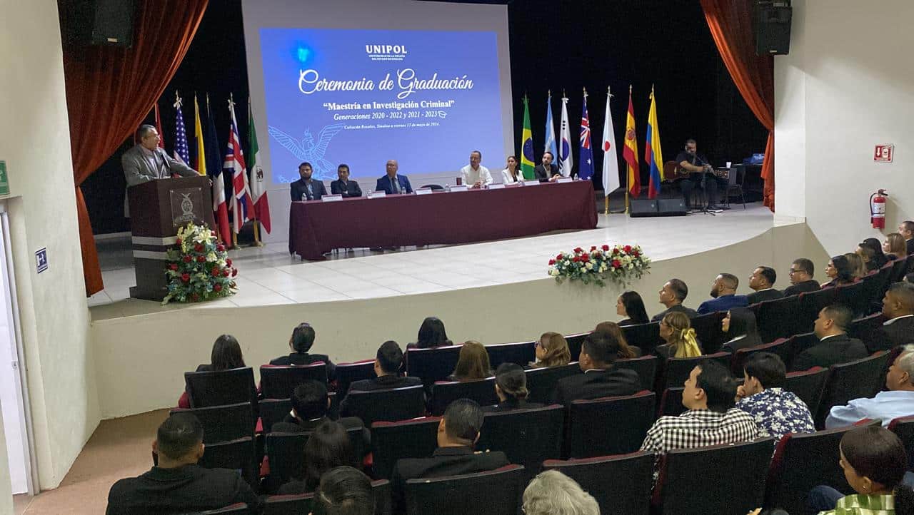 ceremonia de graduación de la Maestría en Investigación Criminal