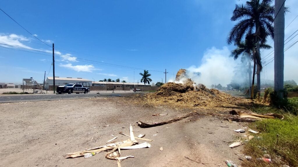 incendio pacas de pastura