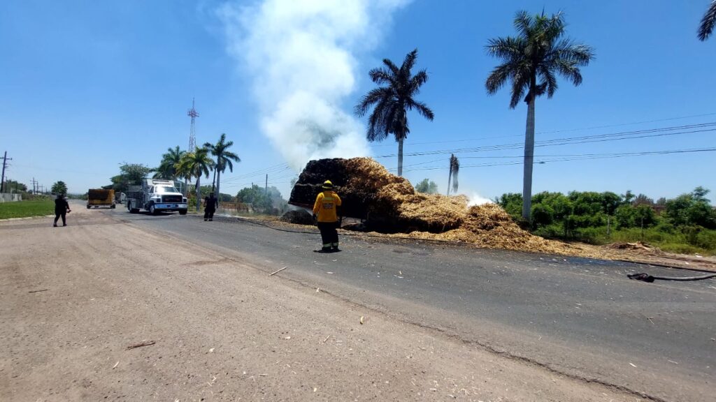 incendio pacas de pastura