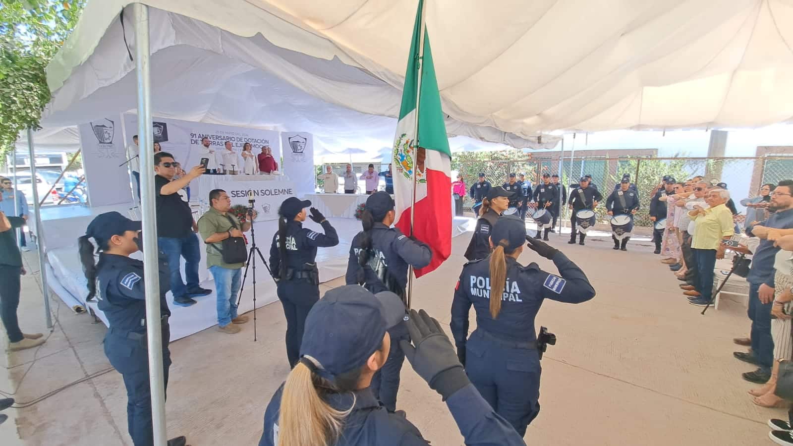 Festejos del 91 aniversario del Ejido Mochis entregan reconocimientos a personas distinguidas