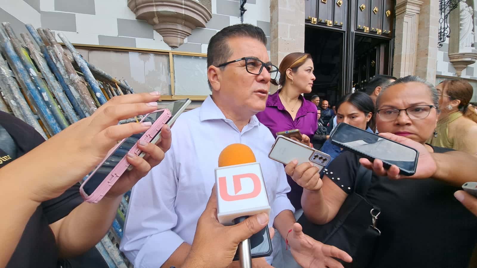 Alcalde Édgar González Zatarain