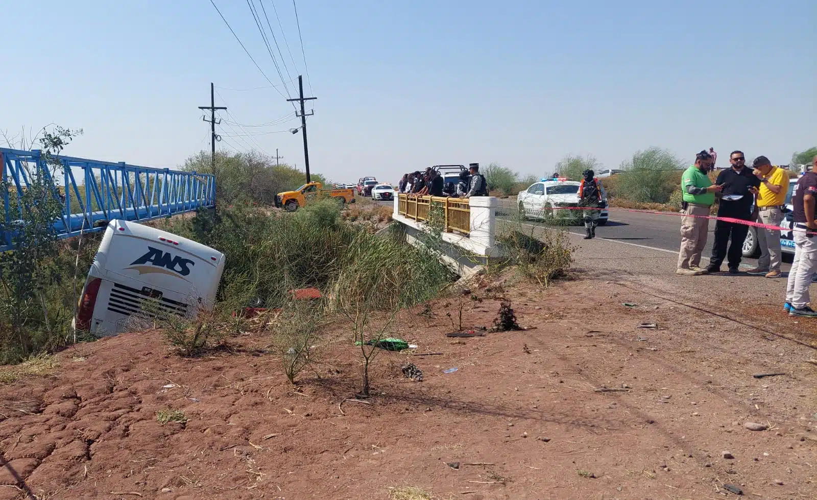 Reportan en estado crítico a uno de los nuevo pasajeros heridos del camionazo en Ahome