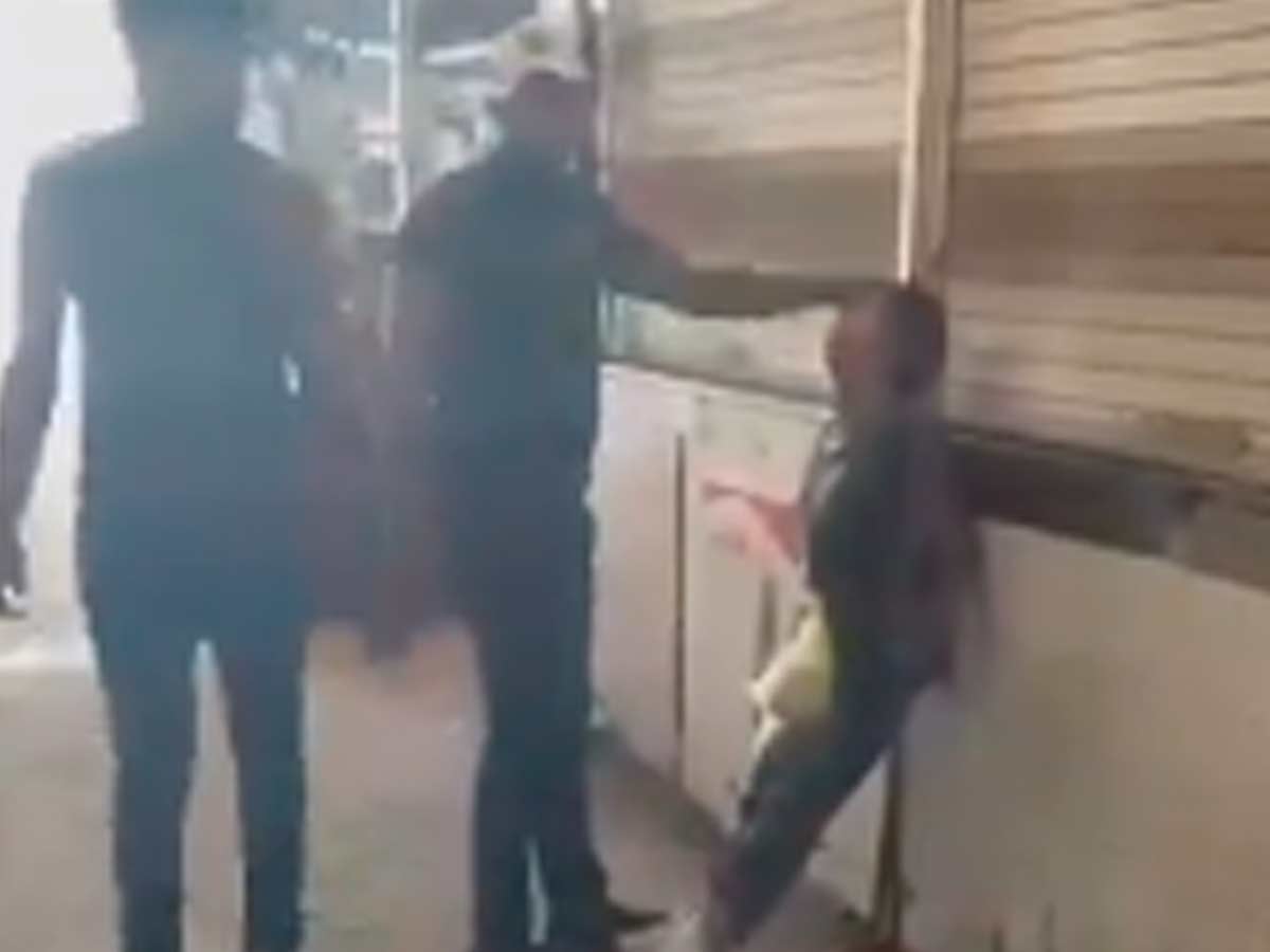 Castigan a sujetos que acosaron a mujer mayor en Morelos