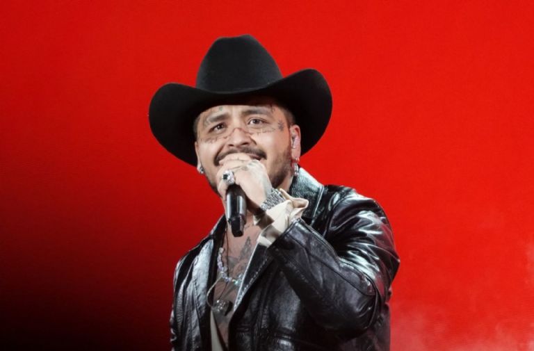 Universal Music demanda a Christian Nodal por supuesto fraude
