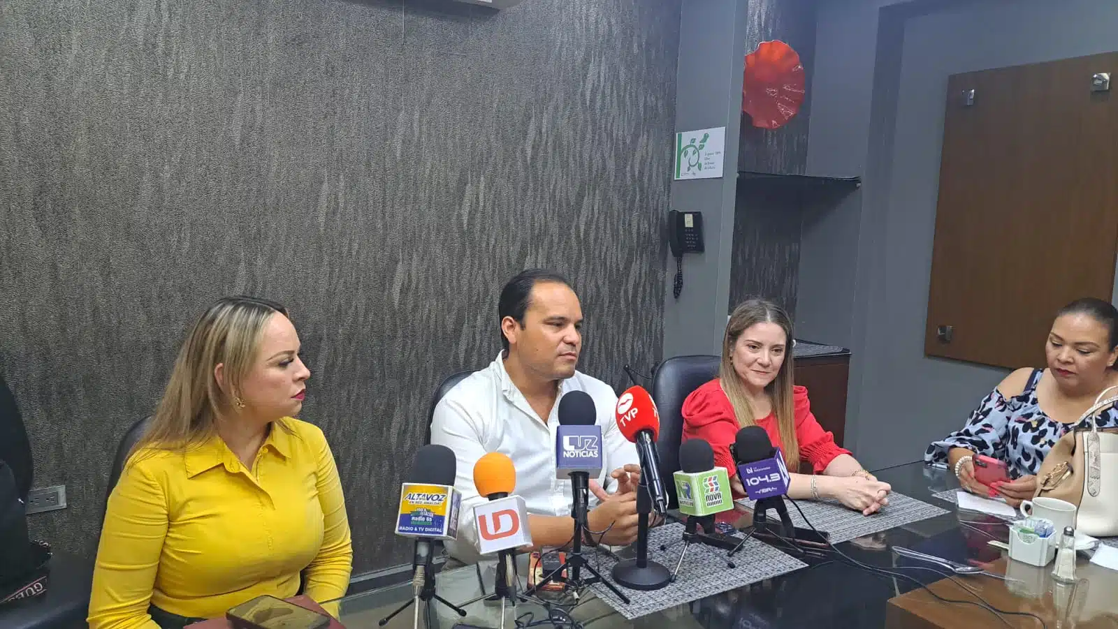 Titulares de Canacintra invitan a usar la tecnología en próximas elecciones