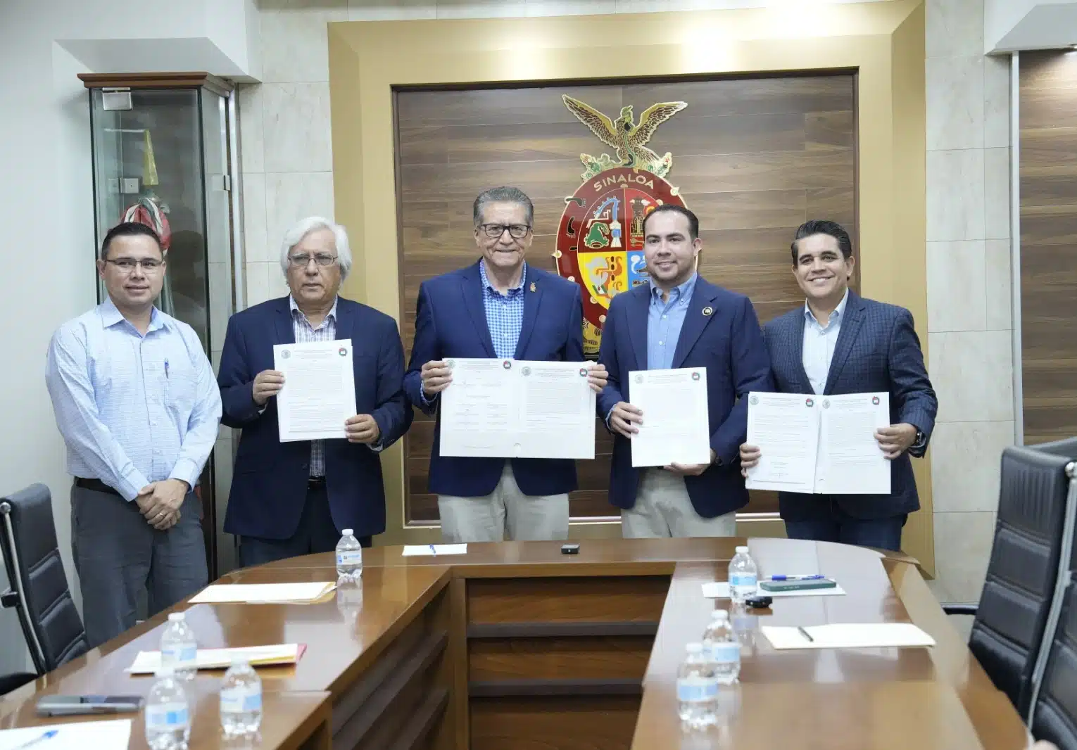 Firma de convenio de colaboración entre el Congreso del Estado y el Sindicato de Trabajadores al Servicio del Estado