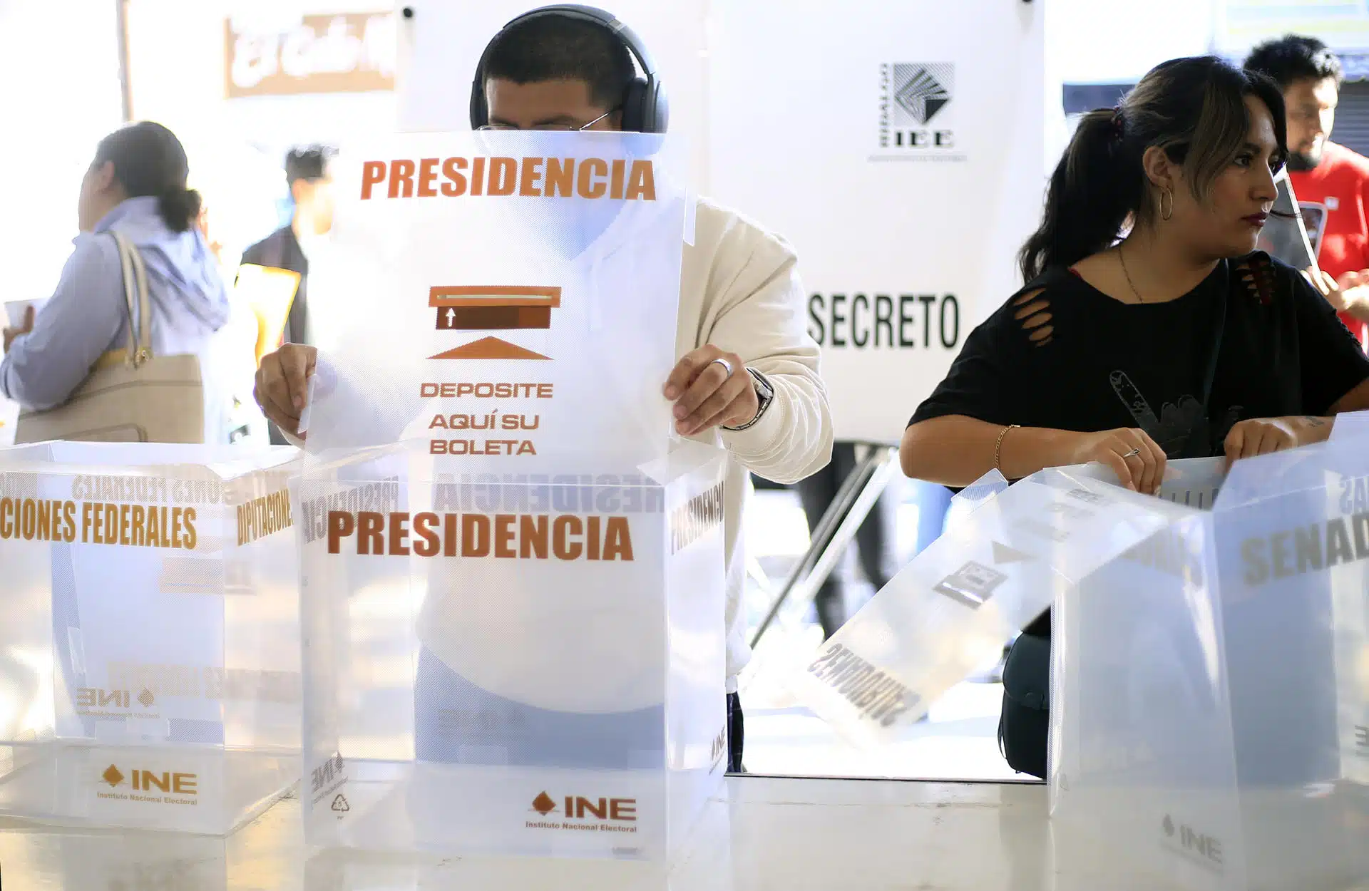 El oficialista Morena y aliados perfilan mayoría en Congreso mexicano, tras conteo rápido