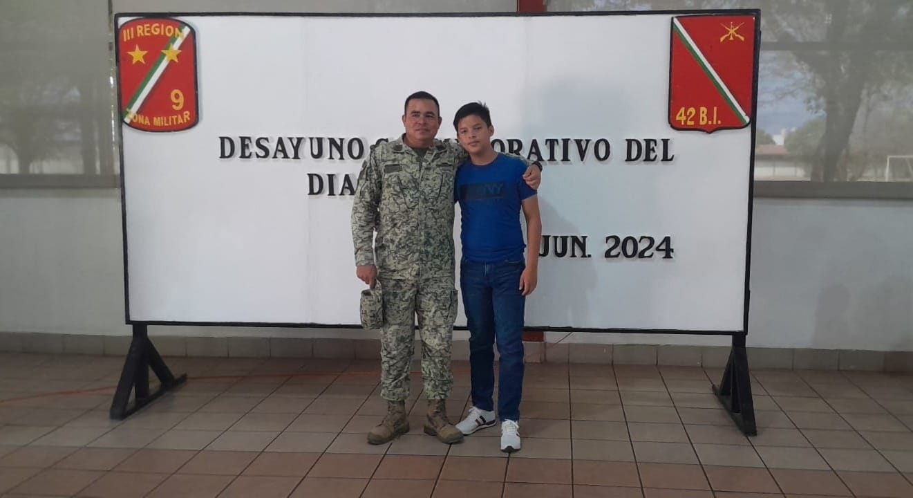 Militares celebran con sus hijos