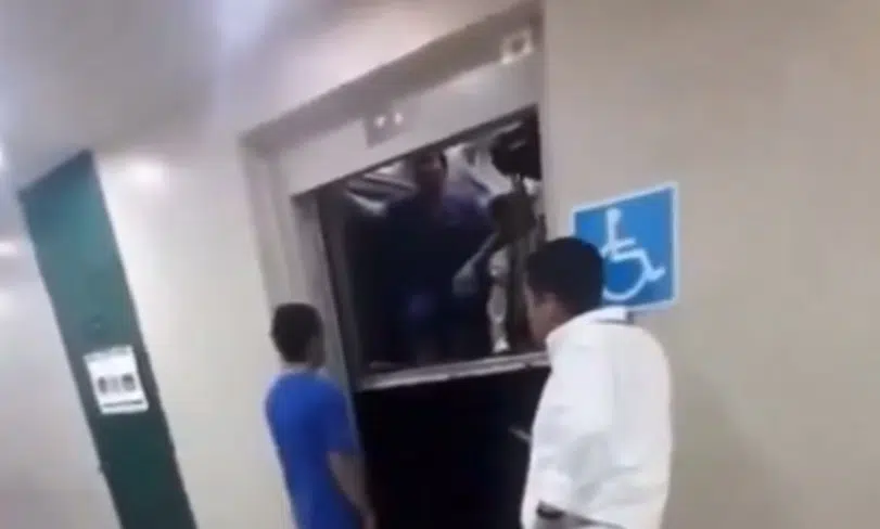 Tres personas atrapadas tras fallo en elevador de hospital IMSS Veracruz