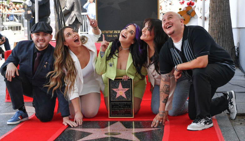 Develan estrella de Jenni Rivera en el Paseo de la Fama de Hollywood