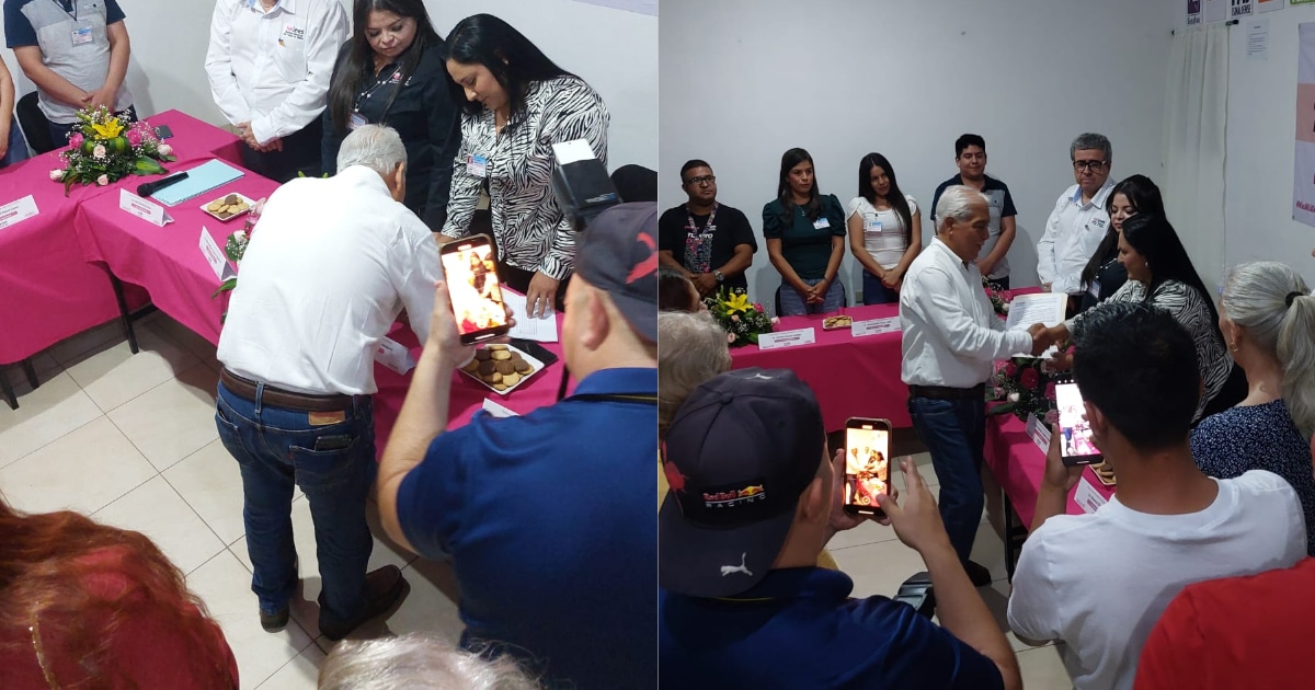 Faustino Torres recibe constancia y se convierte en el primer presidente municipal de Eldorado