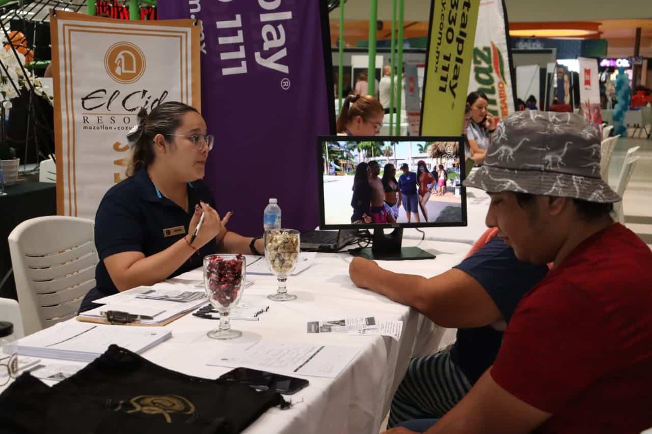 Feria del Empleo en Mazatlán
