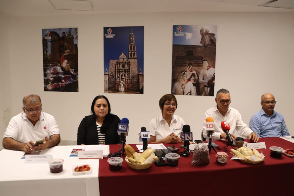 Conferencia de prensa para anunciar la Feria de la Ciruela en Agua Caliente de Gárate