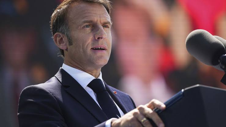 Francia ordena disolución de grupos radicales e islamistas en cara a las elecciones