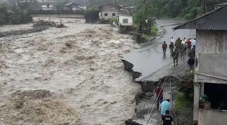 Fuertes lluvias en Ecuador dejan 18 víctimas mortales y 28 lesionados